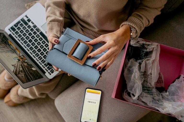Booking.com vs Priceline: Which Hotel Site Wins?